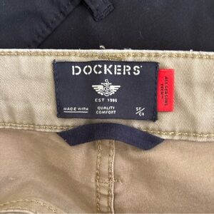 Dockers Relaxed Tan Pants NWOT Never worn! 38X32 Denim(Levi) Material. Great Buy